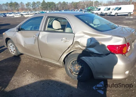 2010 Toyota Corolla Le z USA, uszkodzony, nr VIN 2T1BU4EE4AC247084